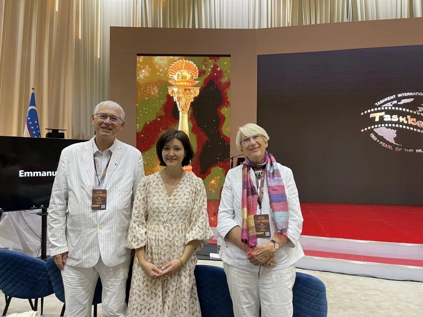 Martine et Jean-Marc Thérouanne, dirigeants du Festival International des Cinémas d’Asie de Vesoul ont représenté la France au 14e Festival International du Film de Tachkent (Ouzbékistan)